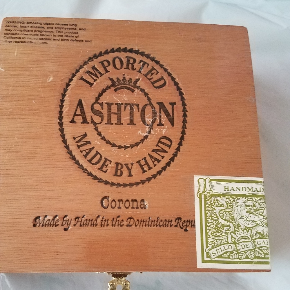 Cigar box